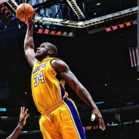 Shaquille O'Neal (Mitchell/Ness)-(Lakers)-(1996-97)-(Yellow)-(XL)-(New)-$103.00 - Picture 4 of 9